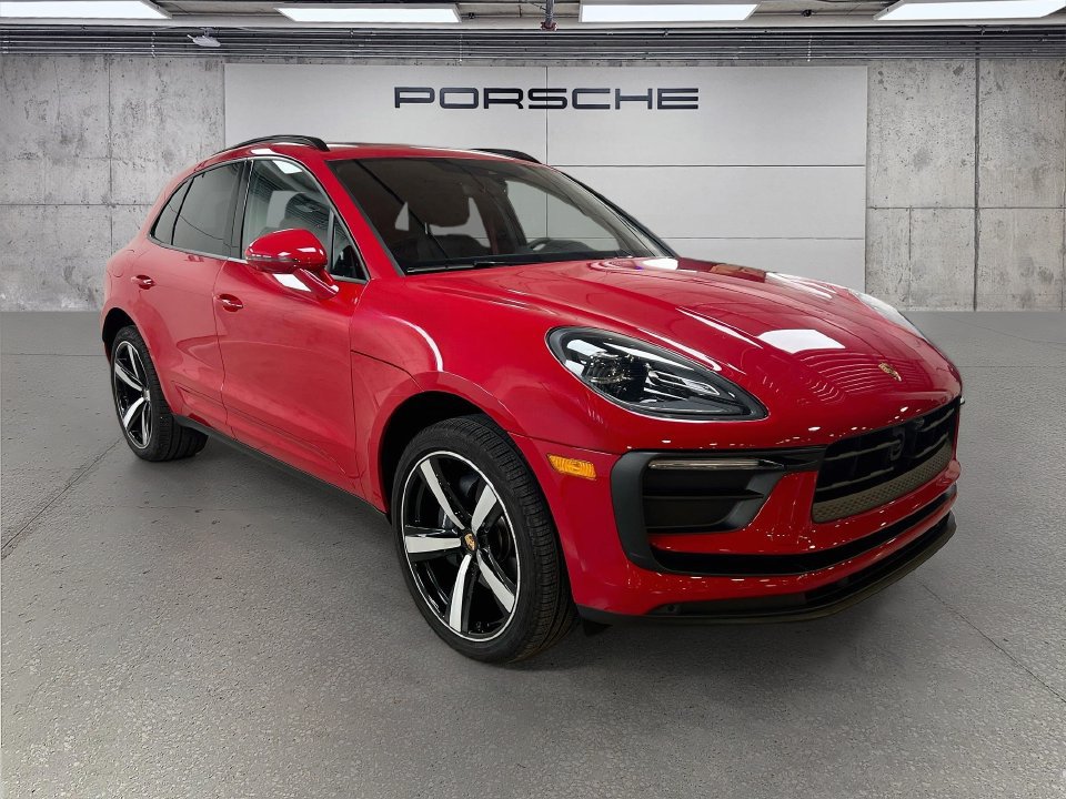 Certified 2026 Porsche Macan AWD/4WD image 7