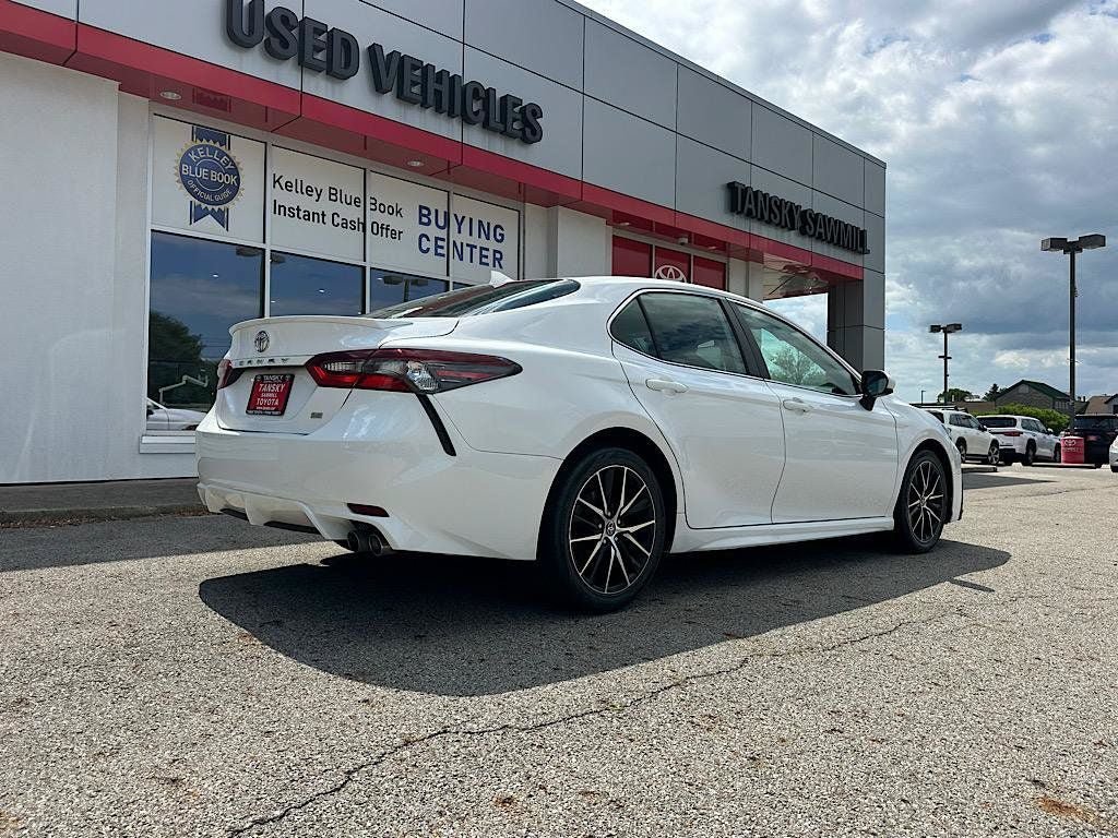 Certified 2021 Toyota Camry SE FWD image 6