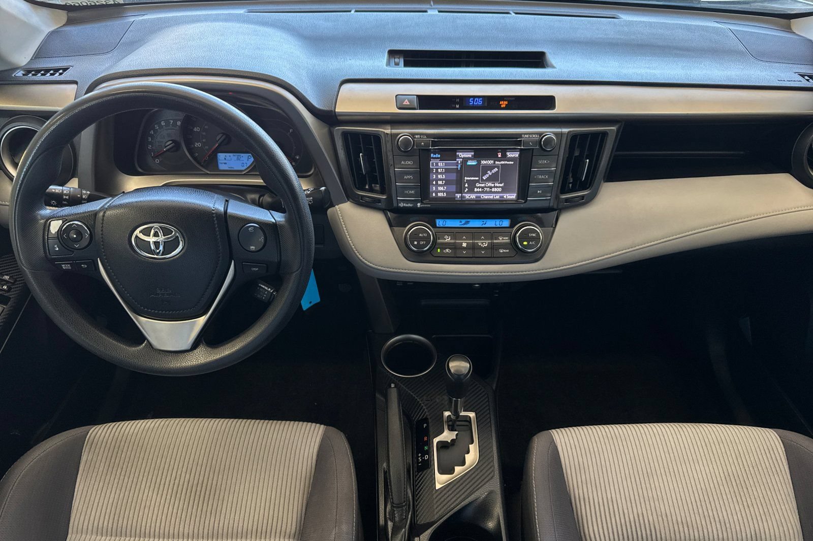 Used 2015 Toyota RAV4 XLE FWD image 13
