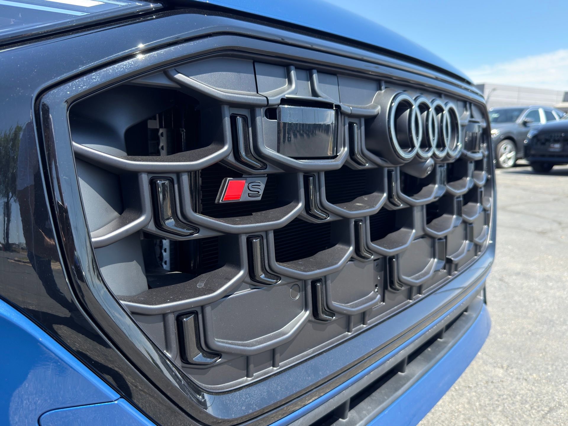 New 2026 Audi SQ8 Premium Plus image 2