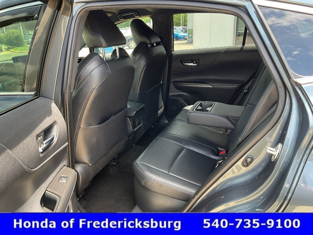 Used 2022 Toyota Venza XLE AWD/4WD image 27