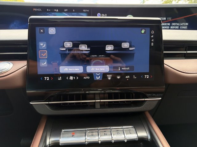 New 2026 Lincoln Nautilus Reserve AWD/4WD image 19