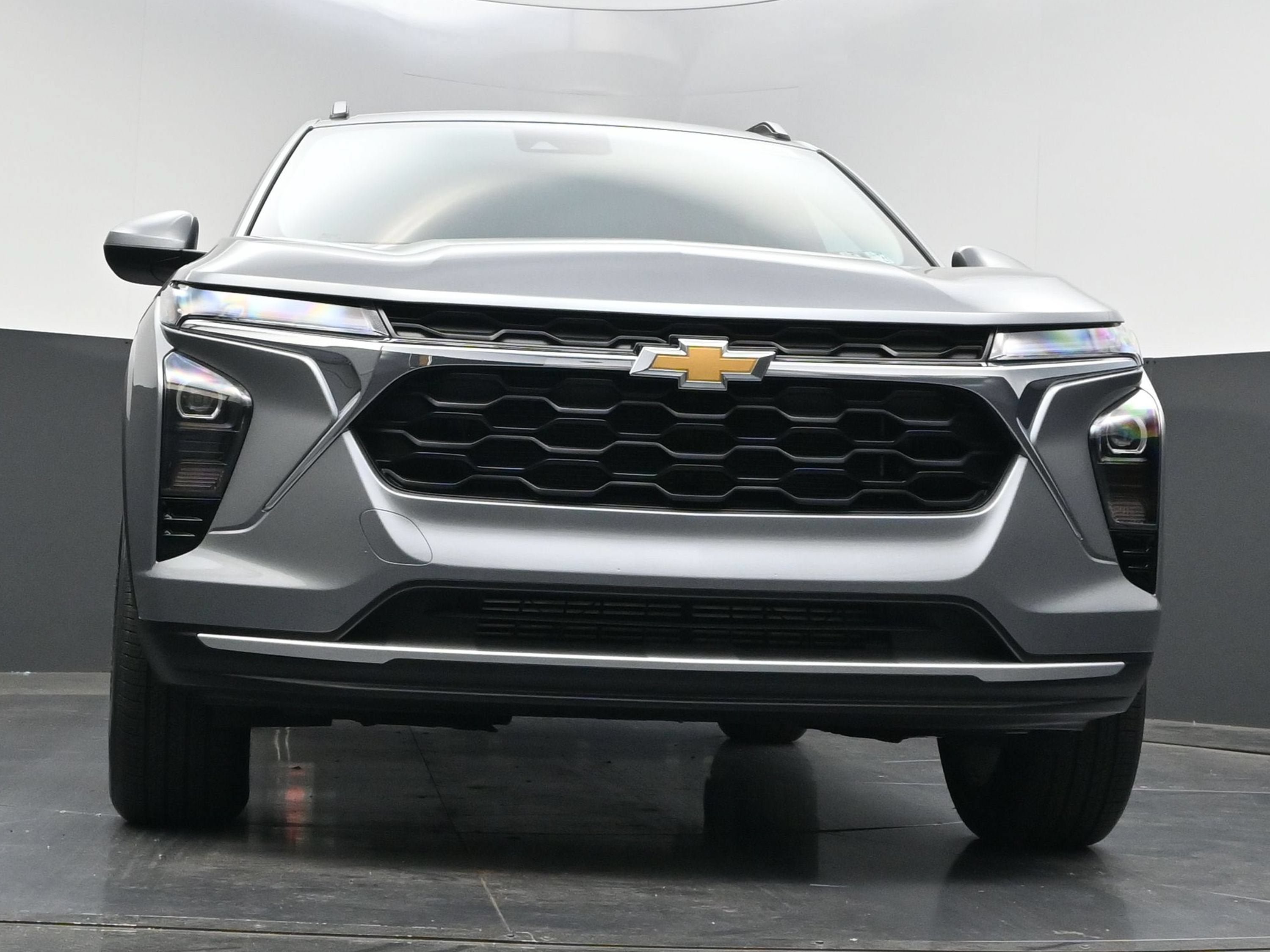 New 2026 Chevrolet Trax LT w/ Driver Confidence Package FWD image 35
