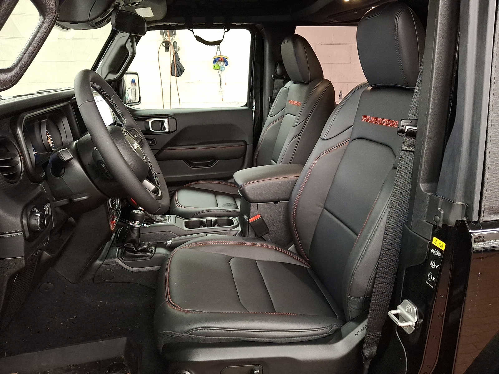 Used 2025 Jeep Wrangler Rubicon w/ Xtreme 35 Tire Package image 10