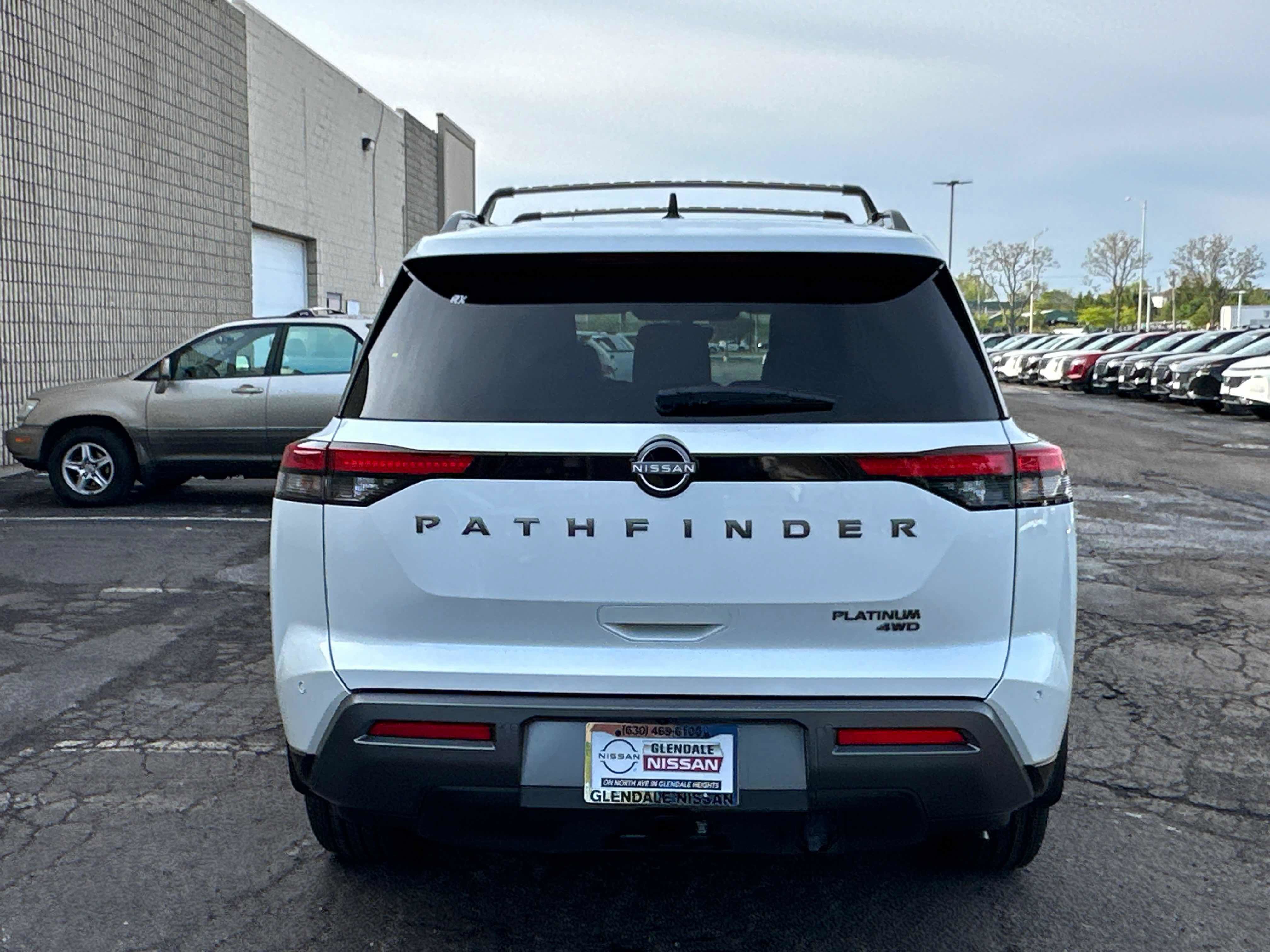 New 2026 Nissan Pathfinder Platinum AWD/4WD image 5