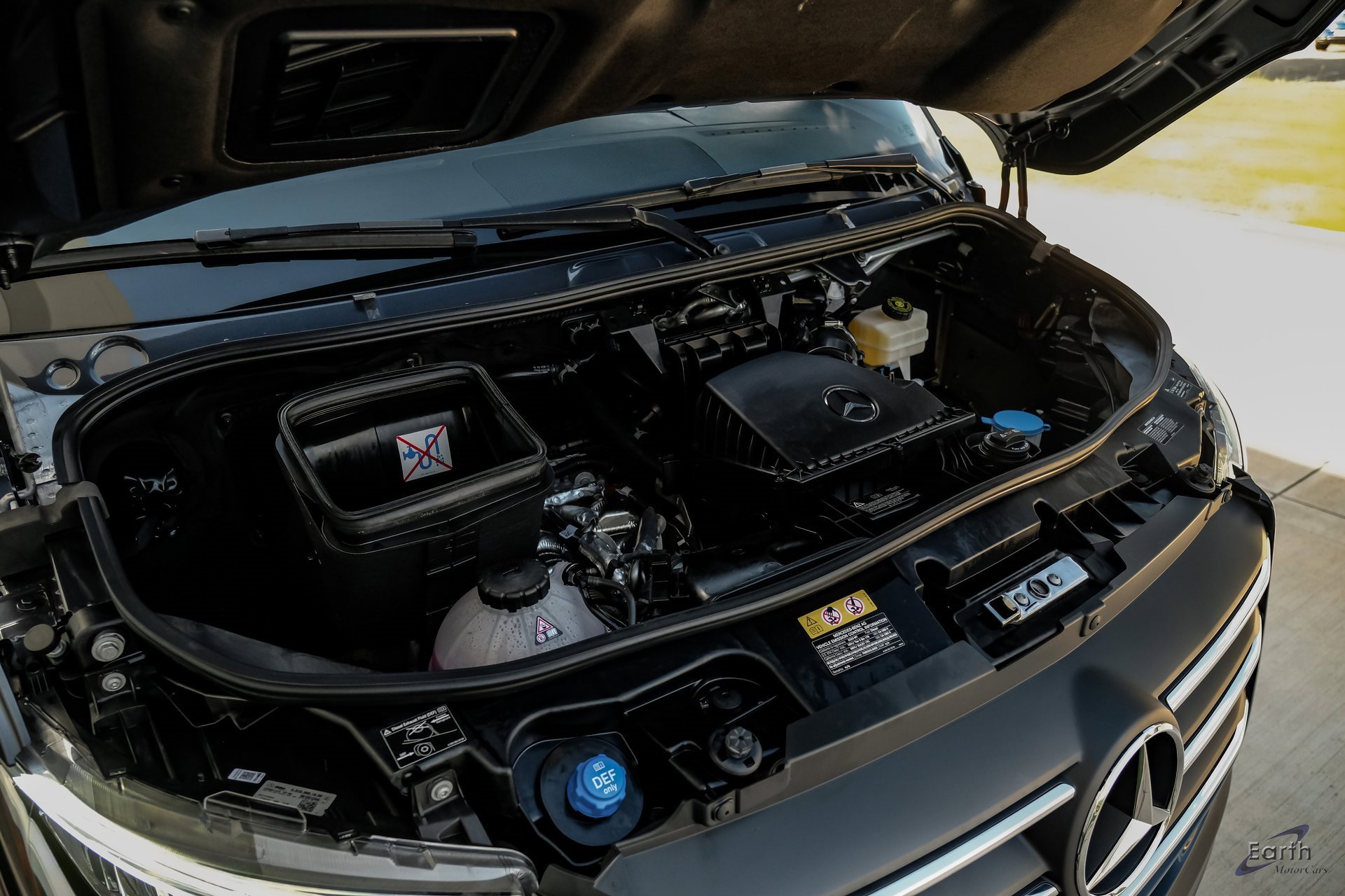 Used 2023 Mercedes-Benz Sprinter 2500 image 96