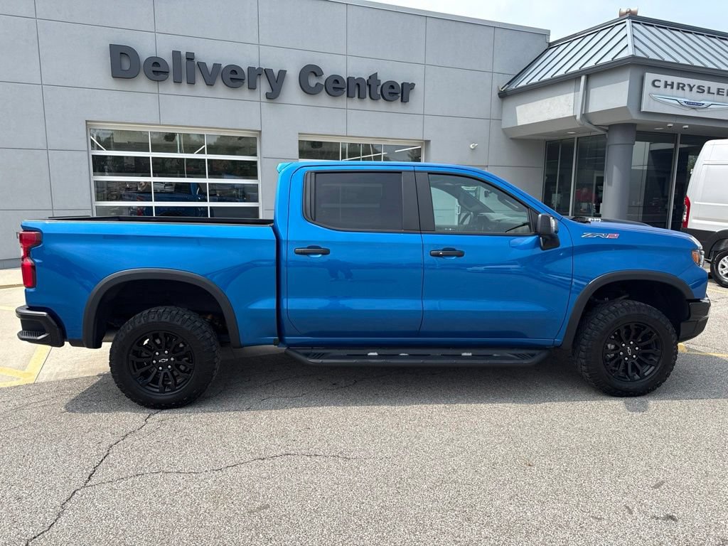 Used 2022 Chevrolet Silverado 1500 ZR2 w/ Technology Package AWD/4WD image 4