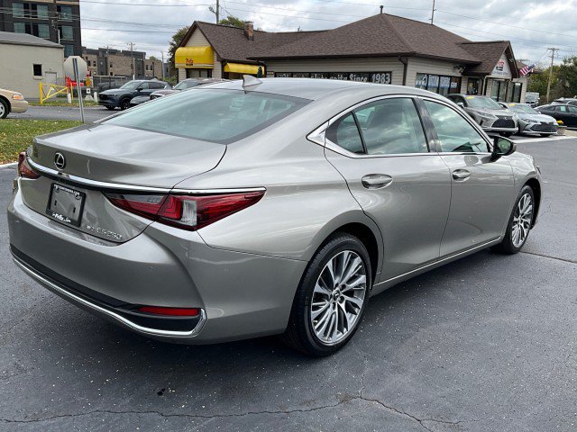 Used 2021 Lexus ES 250 w/ Premium Package AWD/4WD image 6