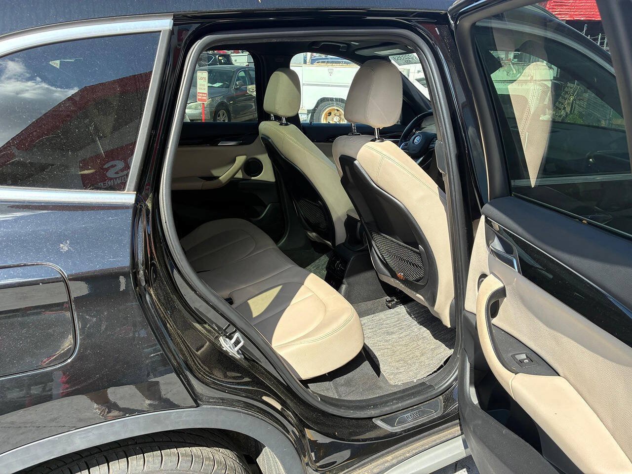 Used 2018 BMW X1 sDrive28i w/ Convenience Package FWD image 10