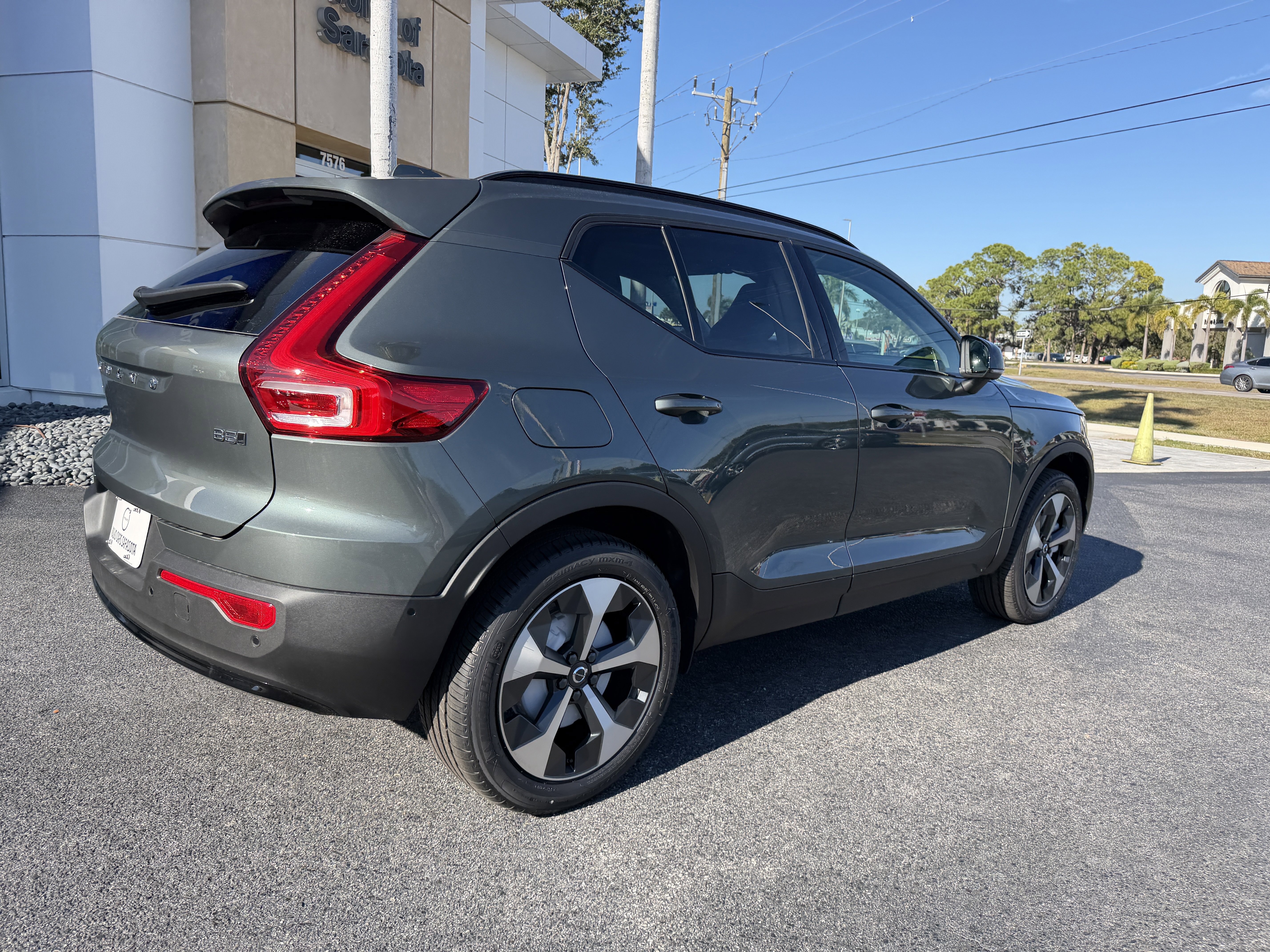 New 2026 Volvo XC40 B5 Plus w/ Climate Package image 3