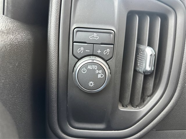 Used 2019 Chevrolet Silverado 1500 Custom w/ Infotainment Package image 27