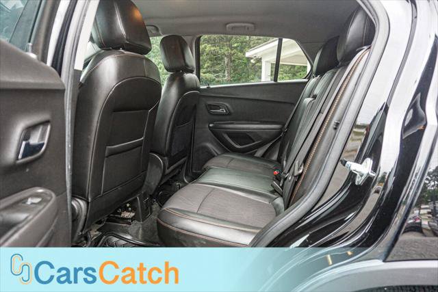 Used 2020 Chevrolet Trax LT w/ LT Convenience Package FWD image 21