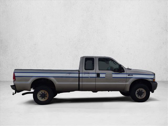 Used 2004 Ford F350 XLT AWD/4WD image 4