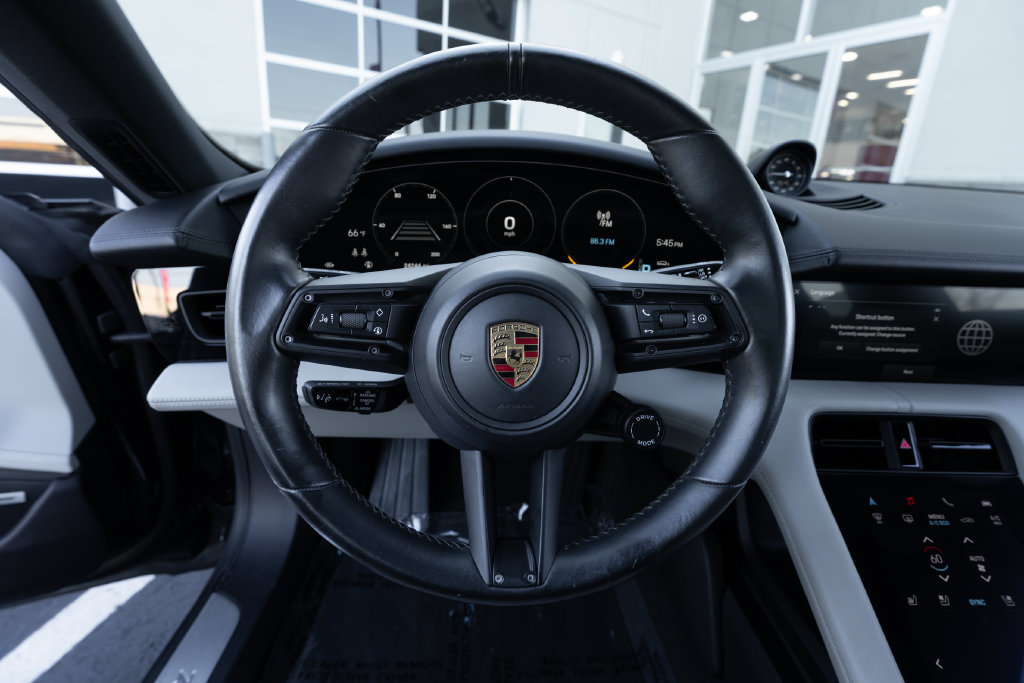 Used 2022 Porsche Taycan 4S AWD/4WD image 25