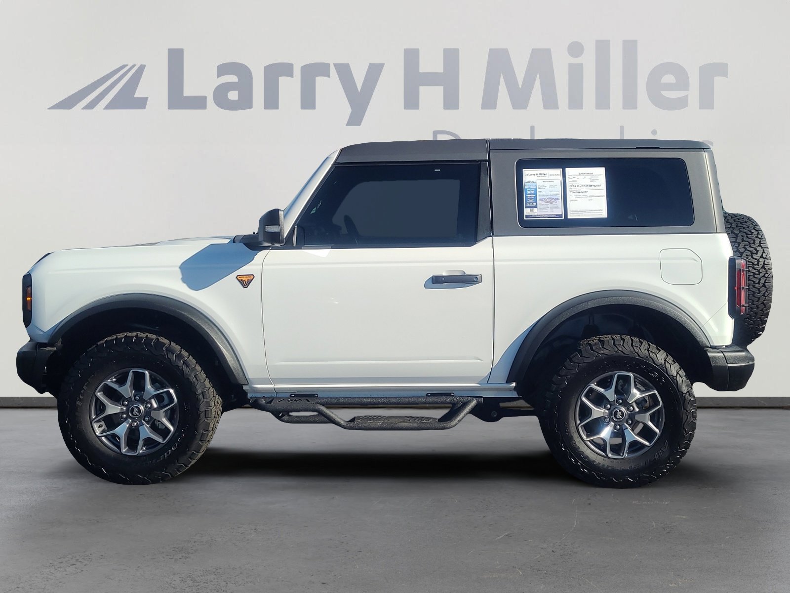 Certified 2023 Ford Bronco Badlands image 2