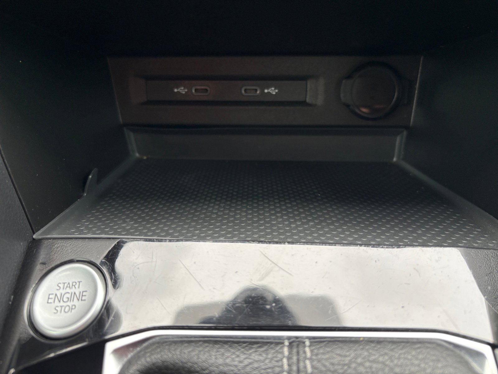 Certified 2024 Volkswagen Taos S FWD image 18