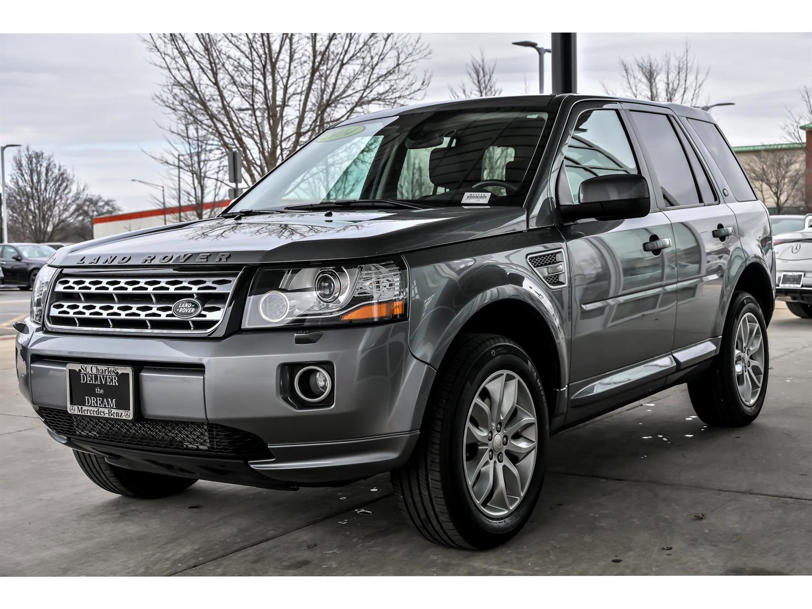 Used 2014 Land Rover LR2 image 5