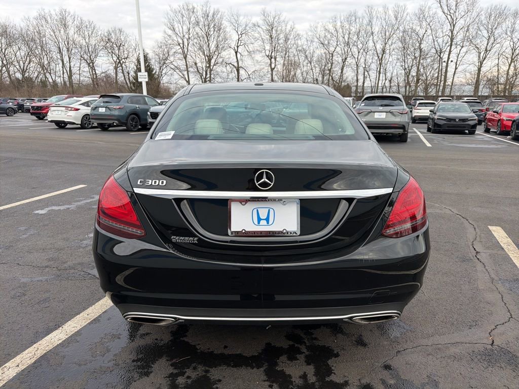 Used 2021 Mercedes-Benz C 300 Sedan image 4