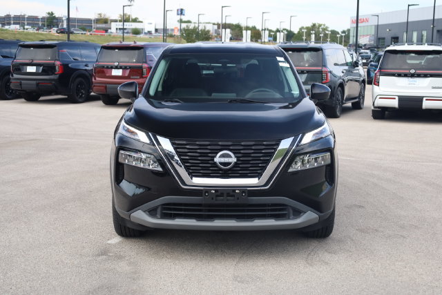 Certified 2023 Nissan Rogue SV AWD/4WD image 3