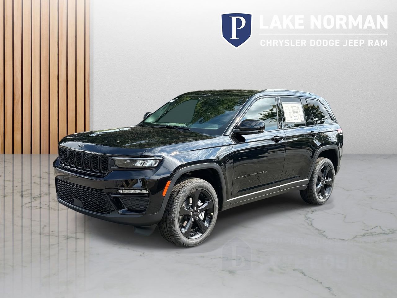 New 2025 Jeep Grand Cherokee Limited w/ Black Appearance Package image 4