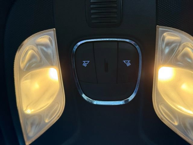 Used 2024 Jeep Compass Latitude image 22