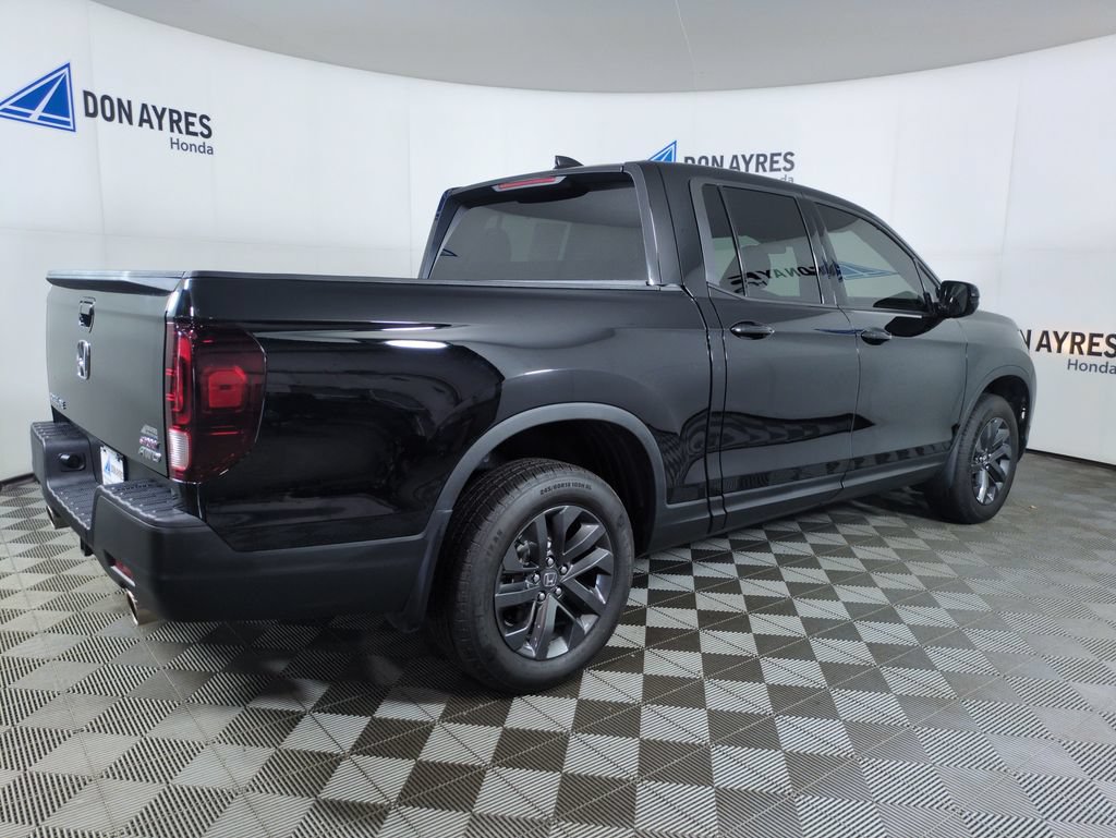 Certified 2023 Honda Ridgeline Sport image 8