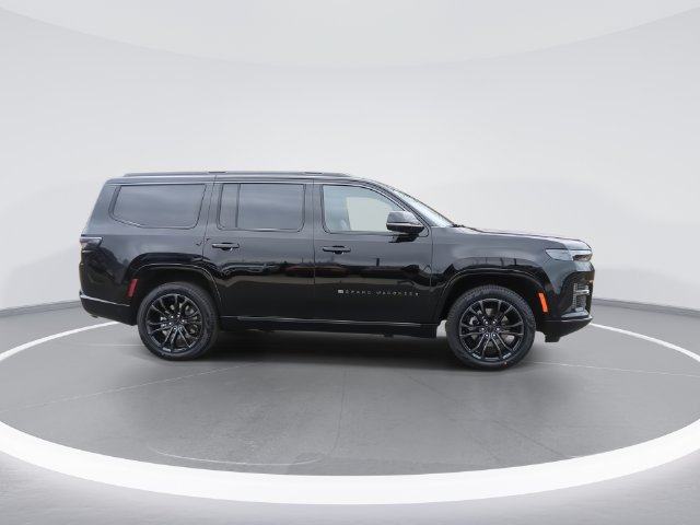 New 2026 Jeep Grand Wagoneer Summit AWD/4WD image 9