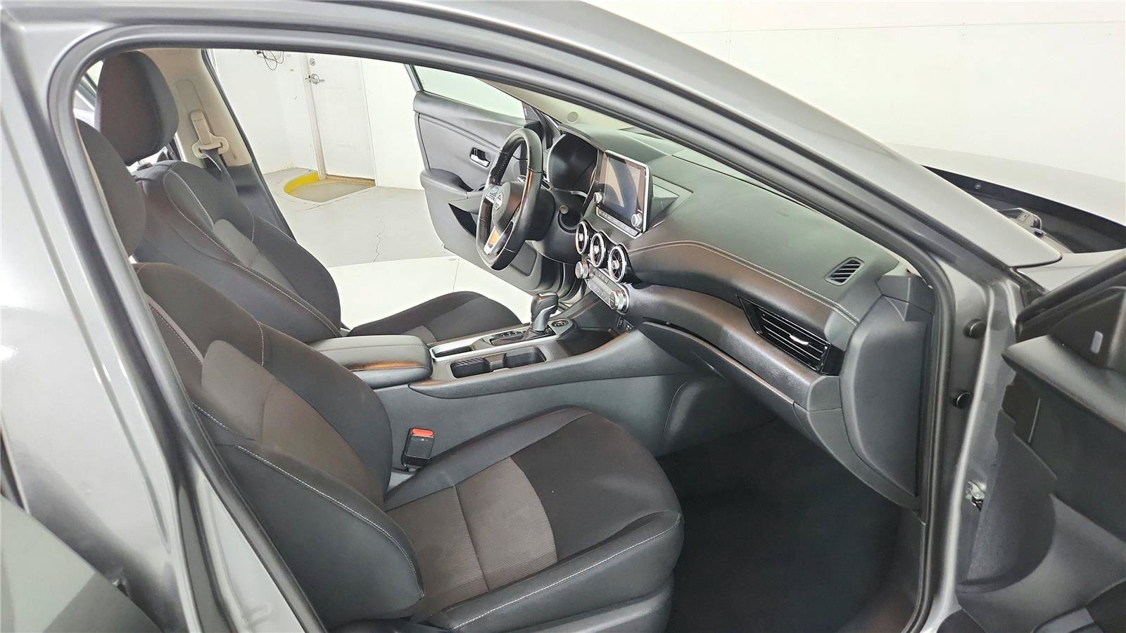 Used 2024 Nissan Sentra SV w/ All-Weather Package FWD image 19