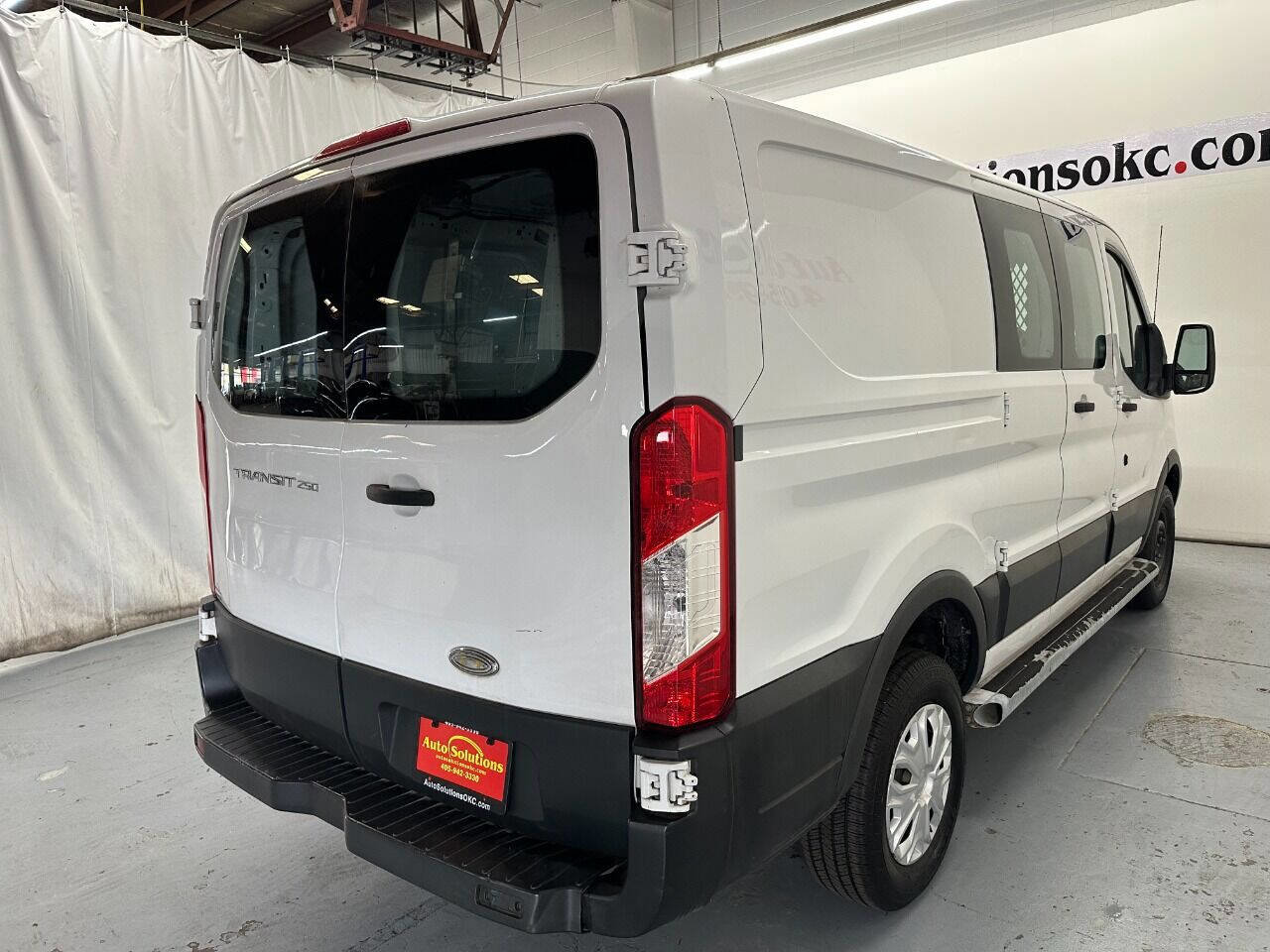 Used 2015 Ford Transit 250 130 Low Roof w/ Exterior Upgrade Package image 7