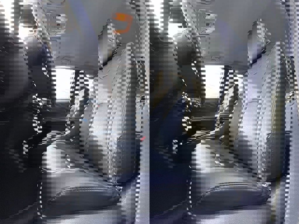 Used 2018 Toyota Prius Prime Plus image 11