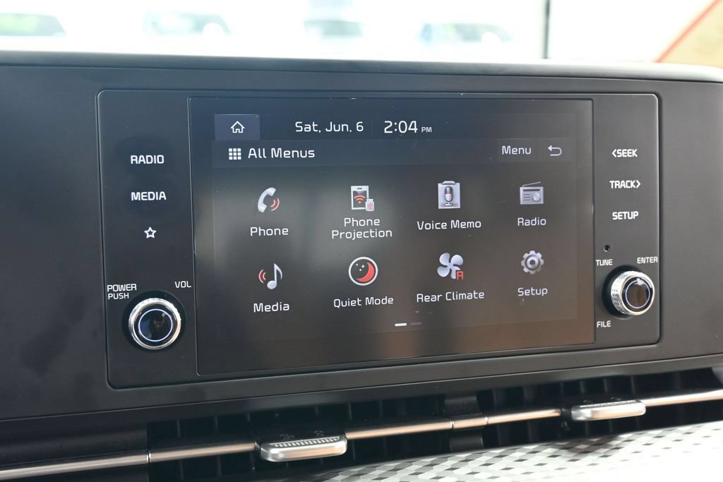 Used 2024 Kia Carnival LX FWD image 19