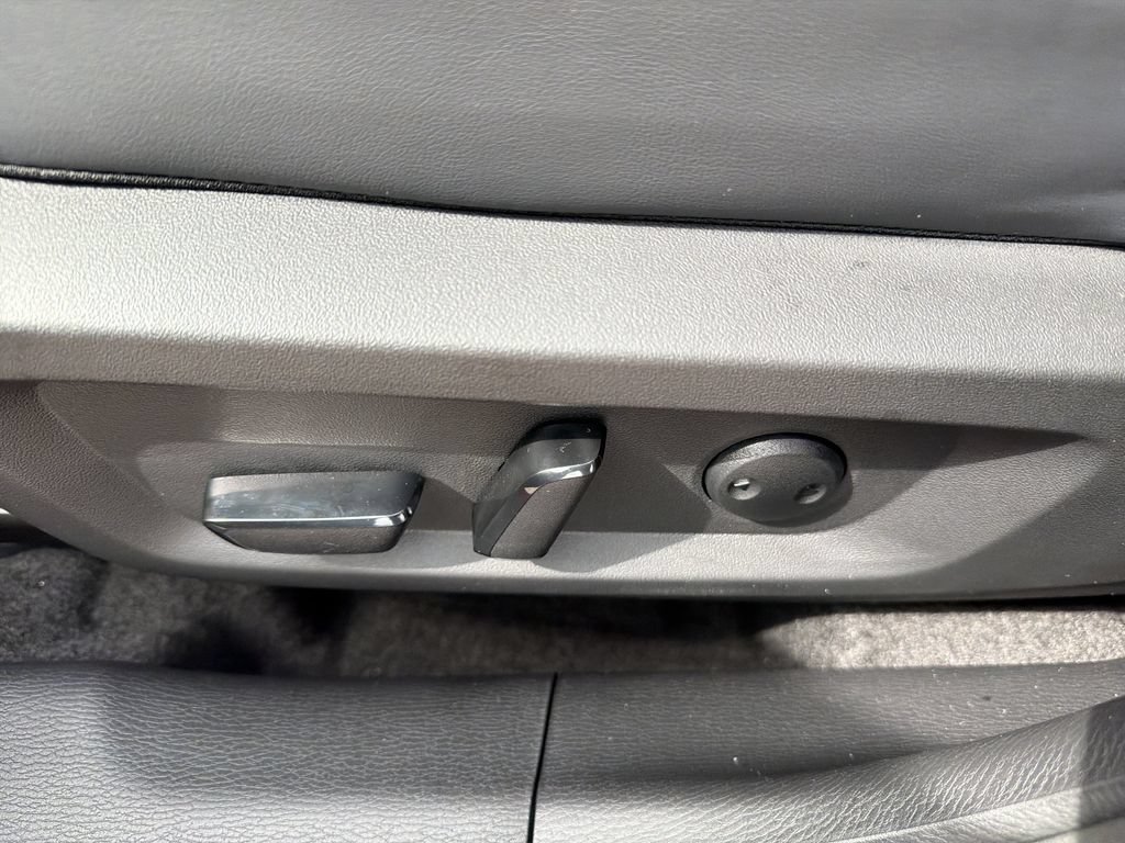 New 2026 Mitsubishi Outlander SE AWD/4WD image 16