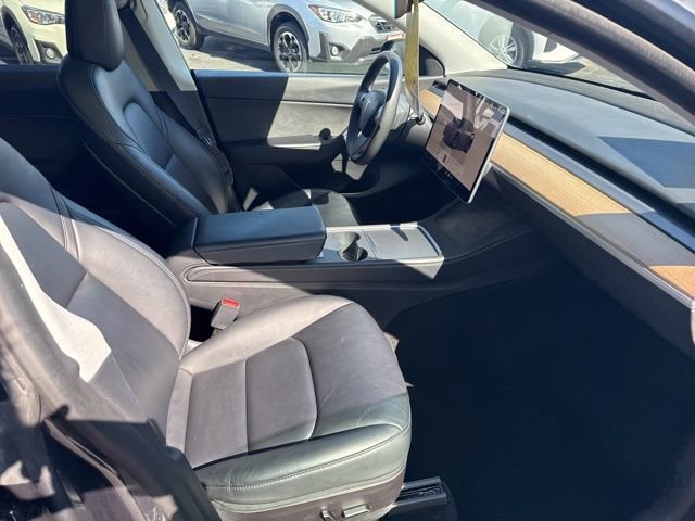 Used 2022 Tesla Model Y Long Range AWD/4WD image 22