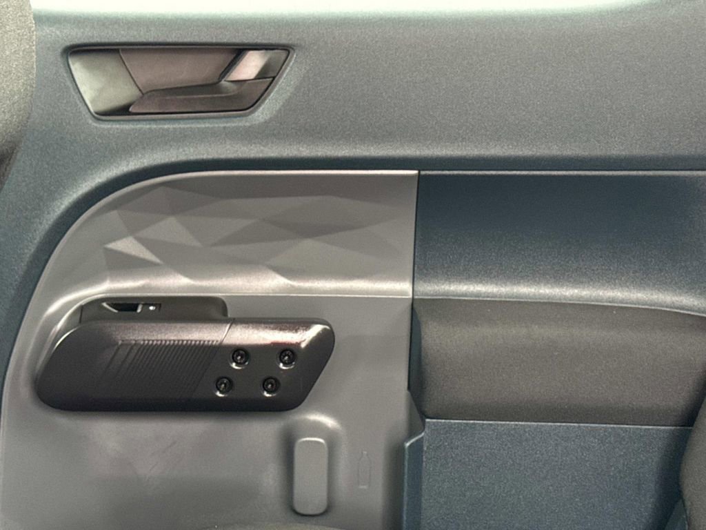 Used 2023 Ford Maverick XL image 15