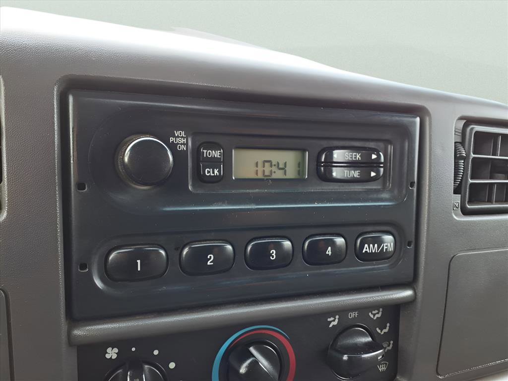 Used 1999 Ford F550 2WD Regular Cab Super Duty image 17