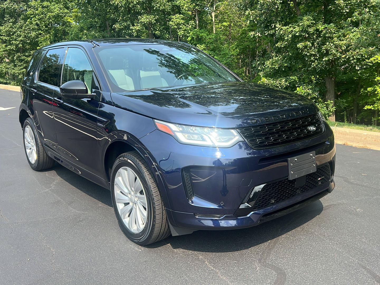 Used 2022 Land Rover Discovery Sport S R-Dynamic AWD/4WD image 6