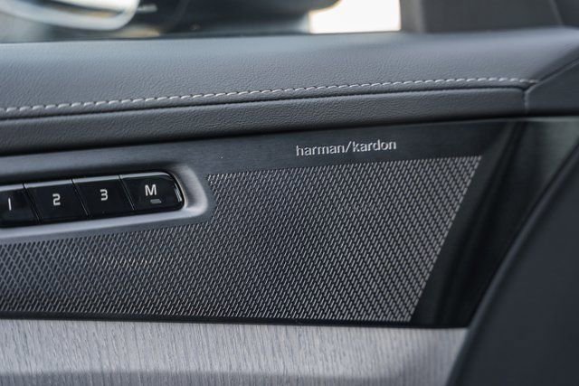 New 2026 Volvo XC90 B6 Ultra w/ Protection Package image 32