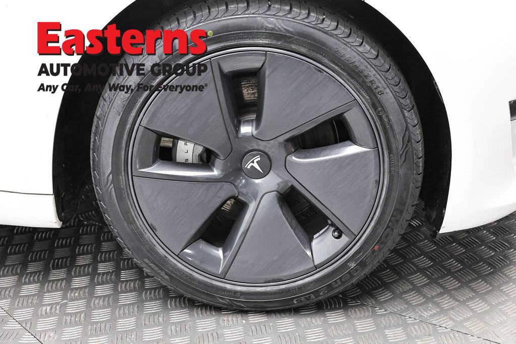 Used 2023 Tesla Model 3 Standard Range image 28