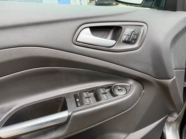 Used 2017 Ford Escape Titanium image 23