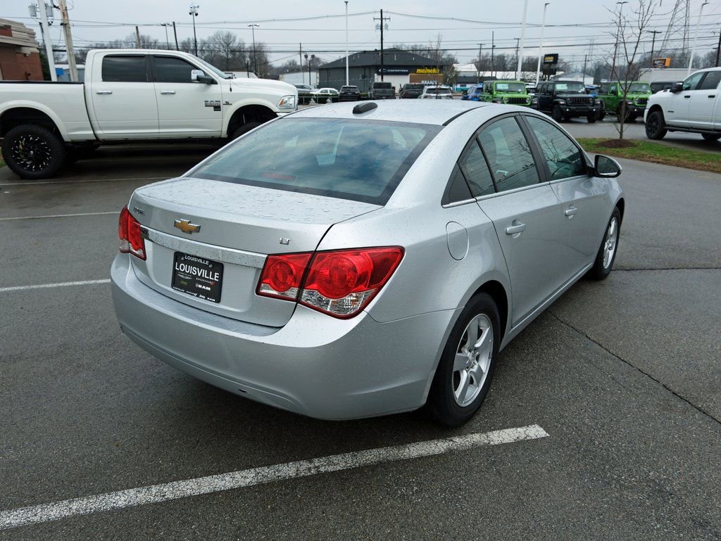 Used 2016 Chevrolet Cruze LT w/ Technology Package image 7