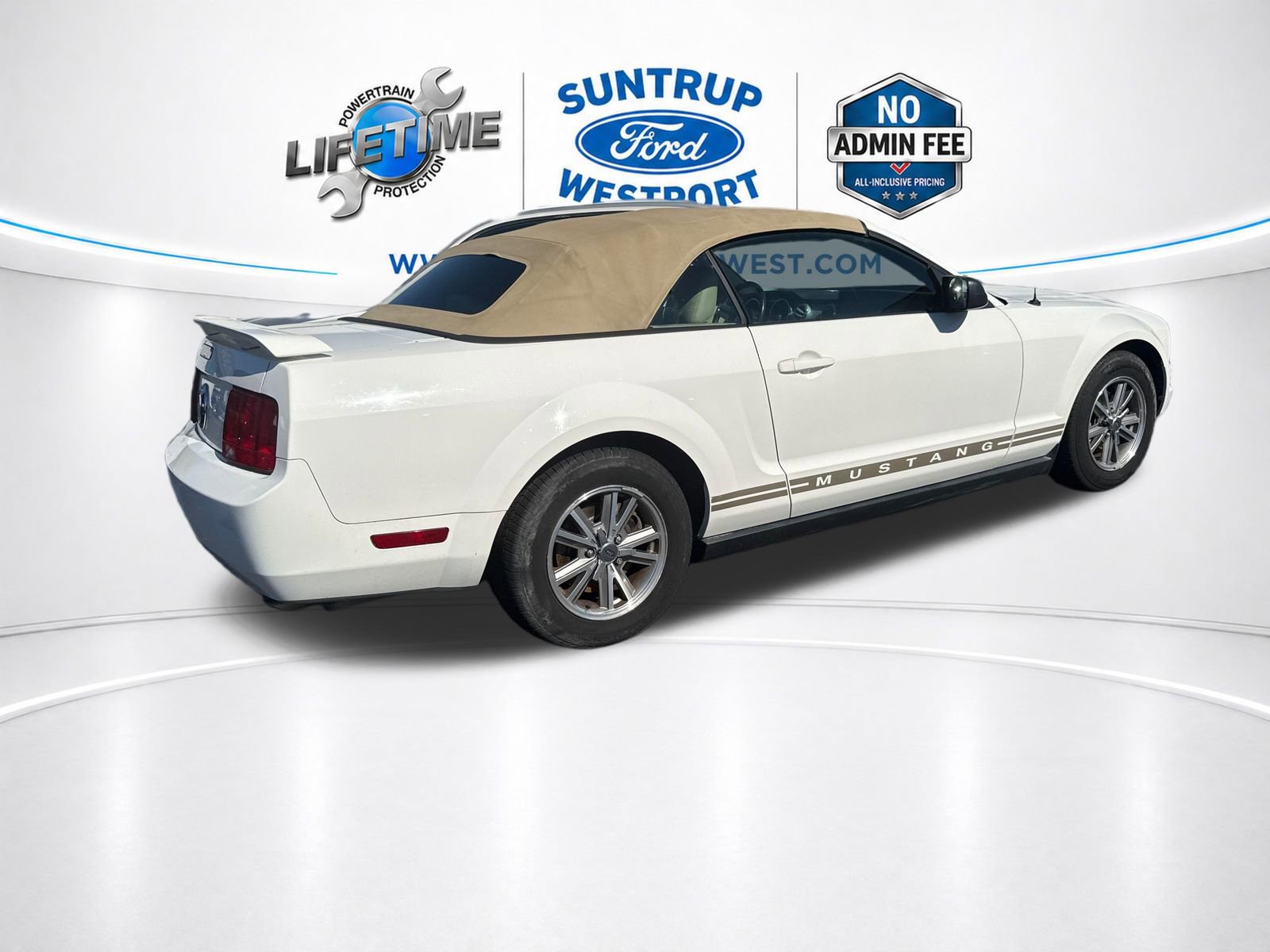 Used 2005 Ford Mustang Convertible RWD image 12