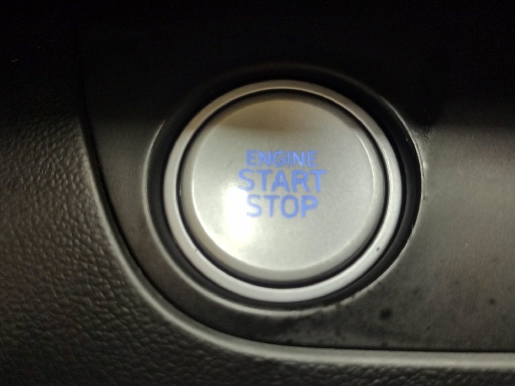 Certified 2024 Hyundai Elantra Limited FWD image 37