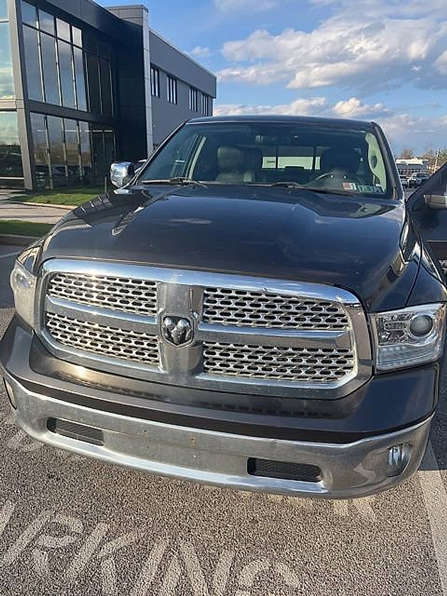 Used 2016 RAM 1500 Laramie w/ Convenience Group image 2