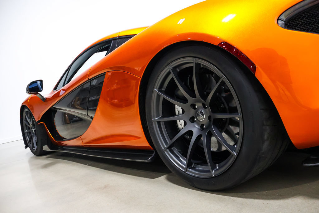 Used 2014 McLaren P1 RWD image 23