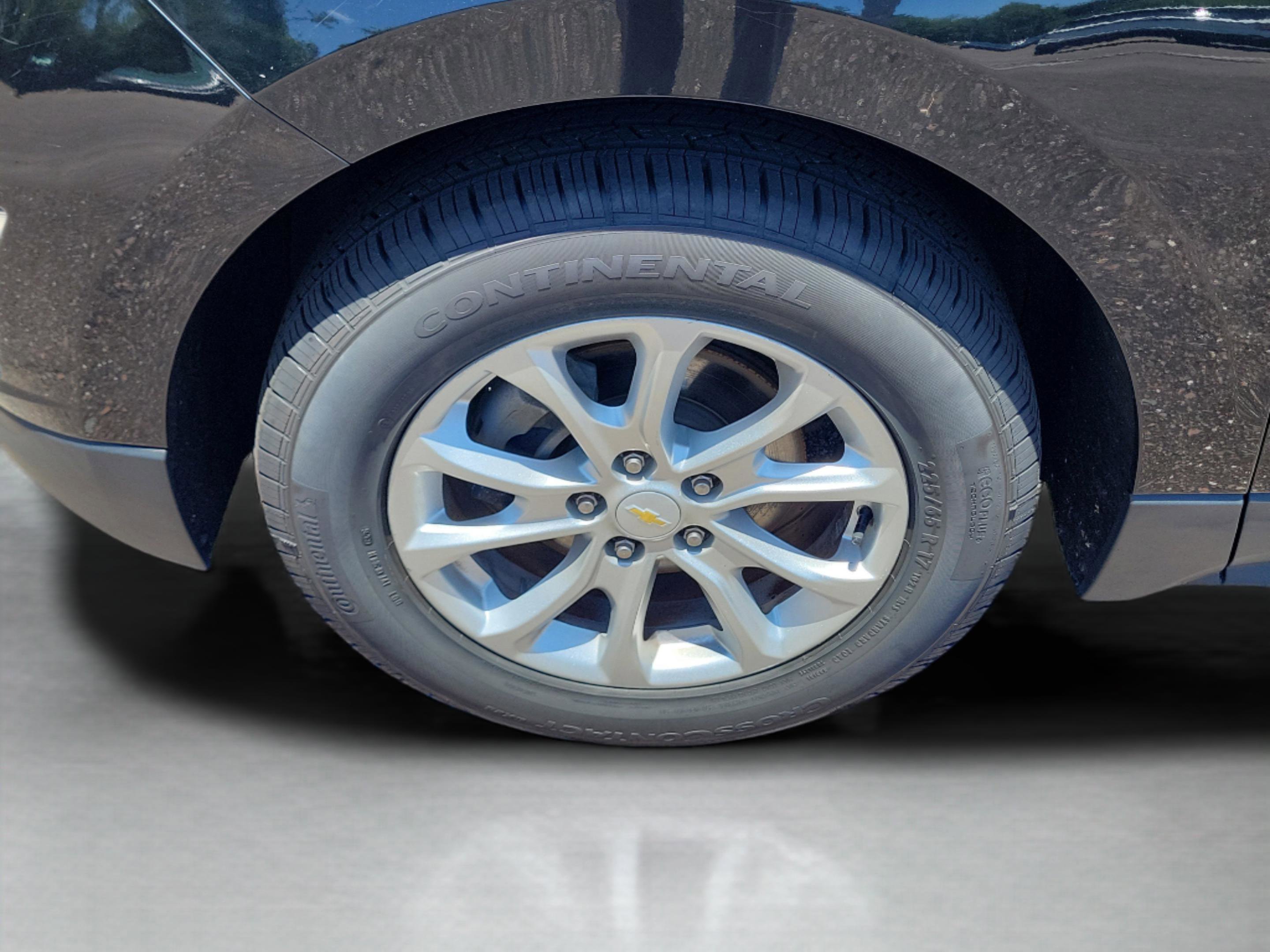 Used 2020 Chevrolet Equinox LS w/ LPO, Blackout Package FWD image 34