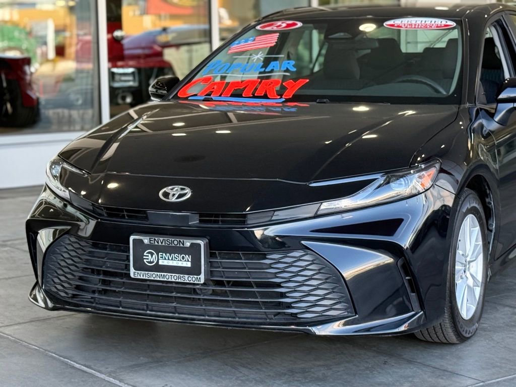 Certified 2025 Toyota Camry LE image 3