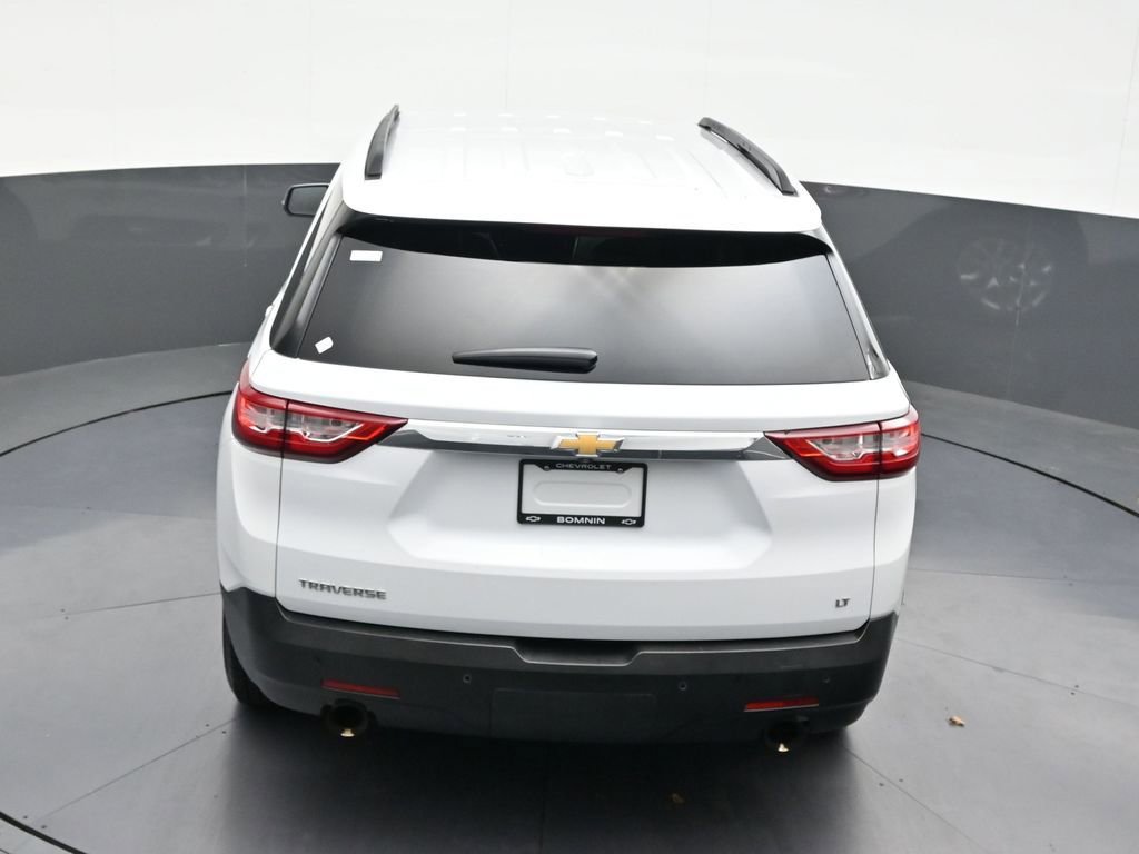 Used 2021 Chevrolet Traverse LT image 20