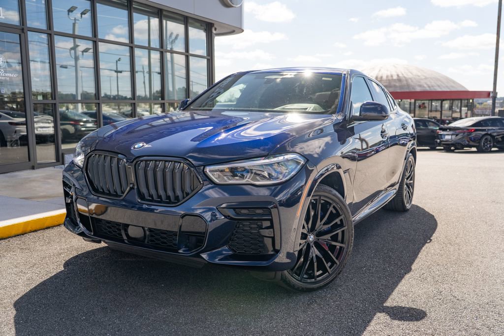 Used 2022 BMW X6 M50i w/ Executive Package image 2