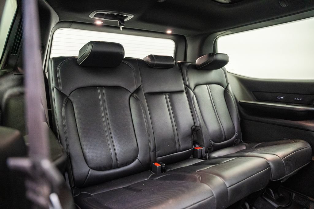 Used 2024 Jeep Wagoneer Series II AWD/4WD image 38