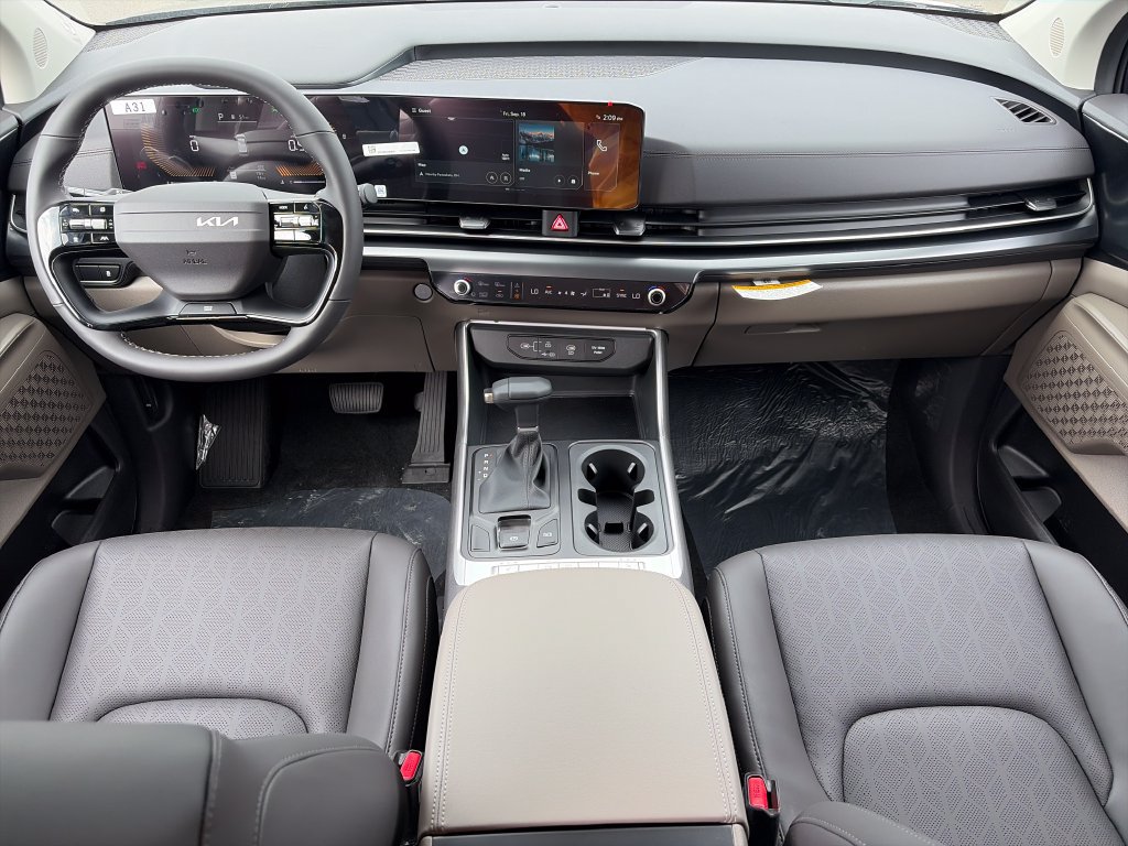 New 2027 Kia Carnival FWD image 10